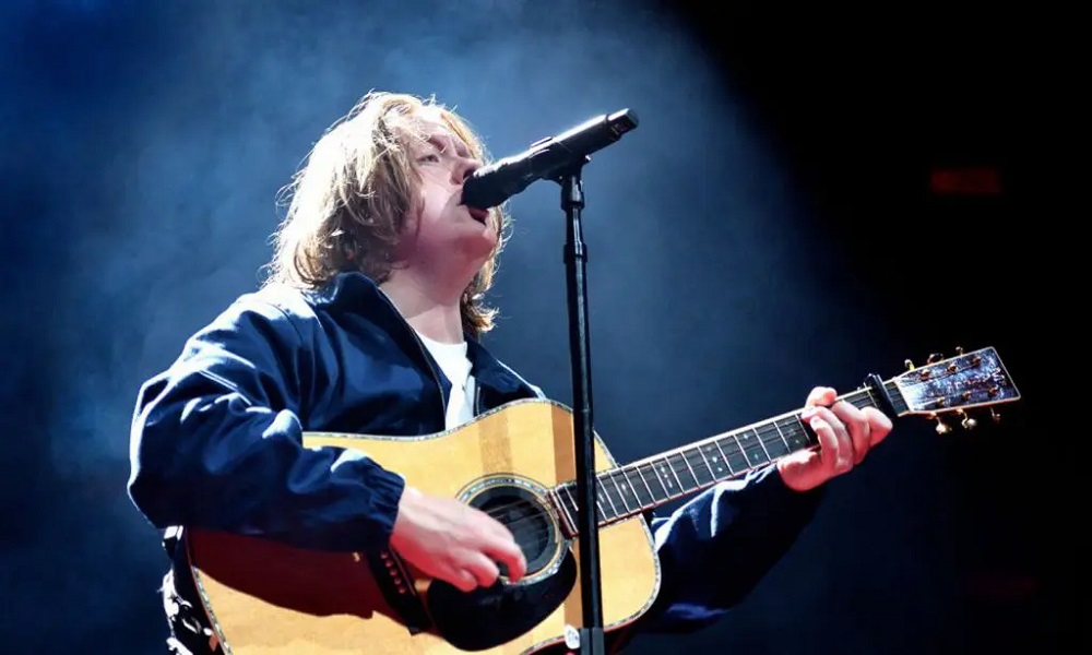 lewis-capaldi-gus-stewart-copy-1024x614-1 lewis-capaldi-gus-stewart-copy-1024x614-1
